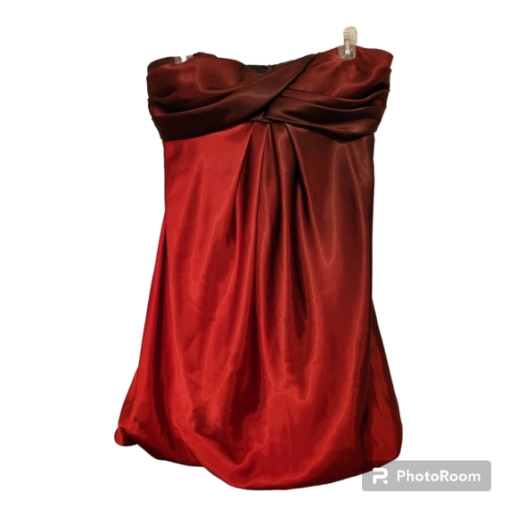 Xscape Dresses & Skirts - Xscape Red Ombre Strapless Bubble Dress - Size 14